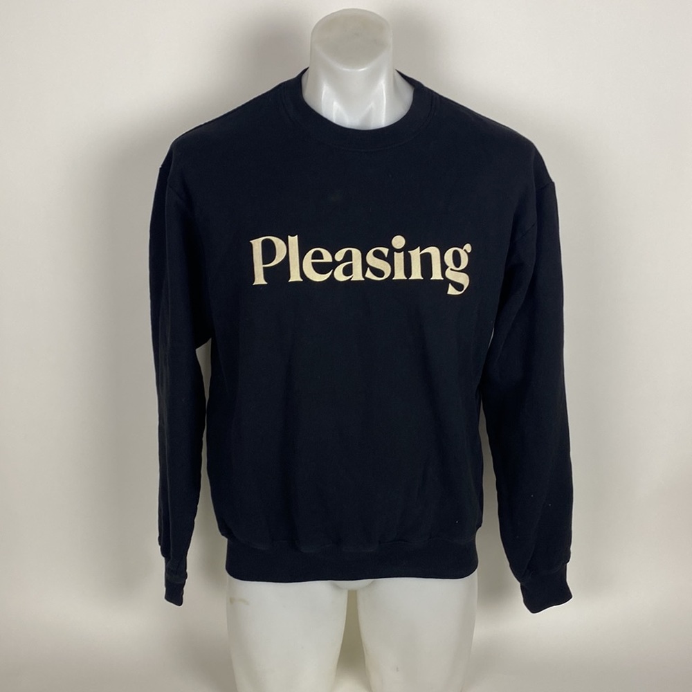 PLEASING HARRY STYLES BLACK SWEATSHIRT CREWNECK SIZE MEDIUM